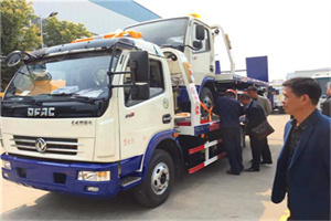 榆阳区汽车道路救援拖车价格